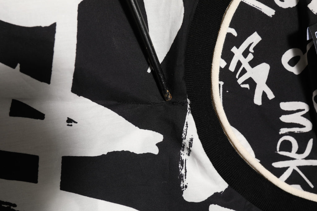 Svart-hvit bomulls-oversized graffiti-t-skjorte