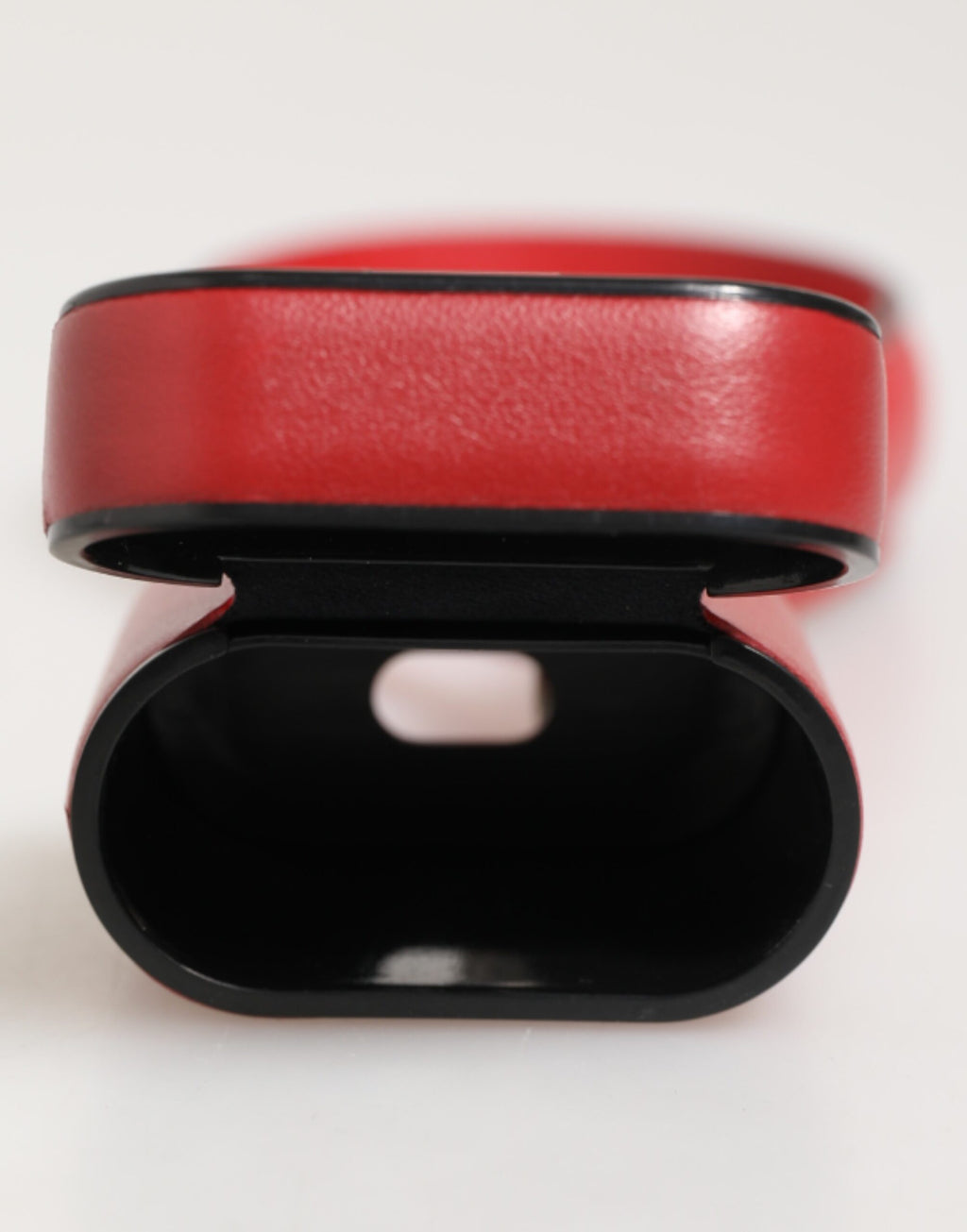 Rødt og hvitt kalveskinnsskinns-logo-klipsdeksel til Airpods