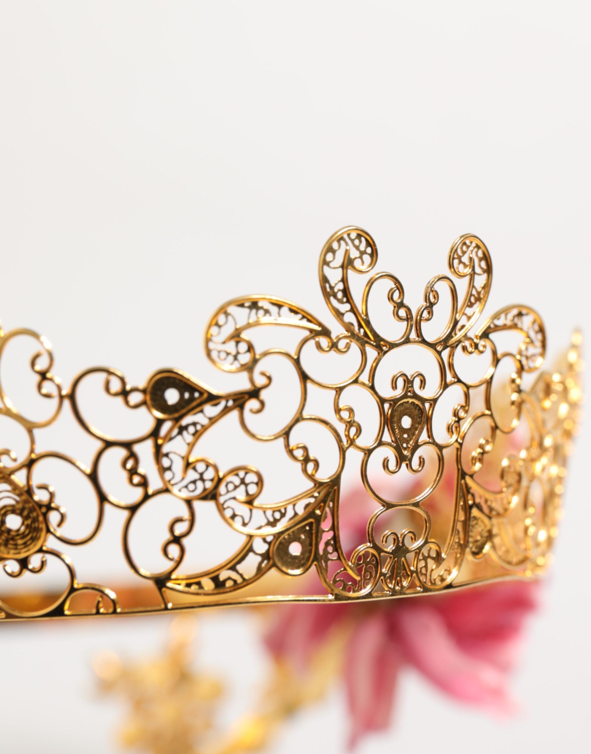 Dolce &amp; Gabbana Guldfärgad Blommig Tiara Rosa Rosor Kristall Krona Pannband