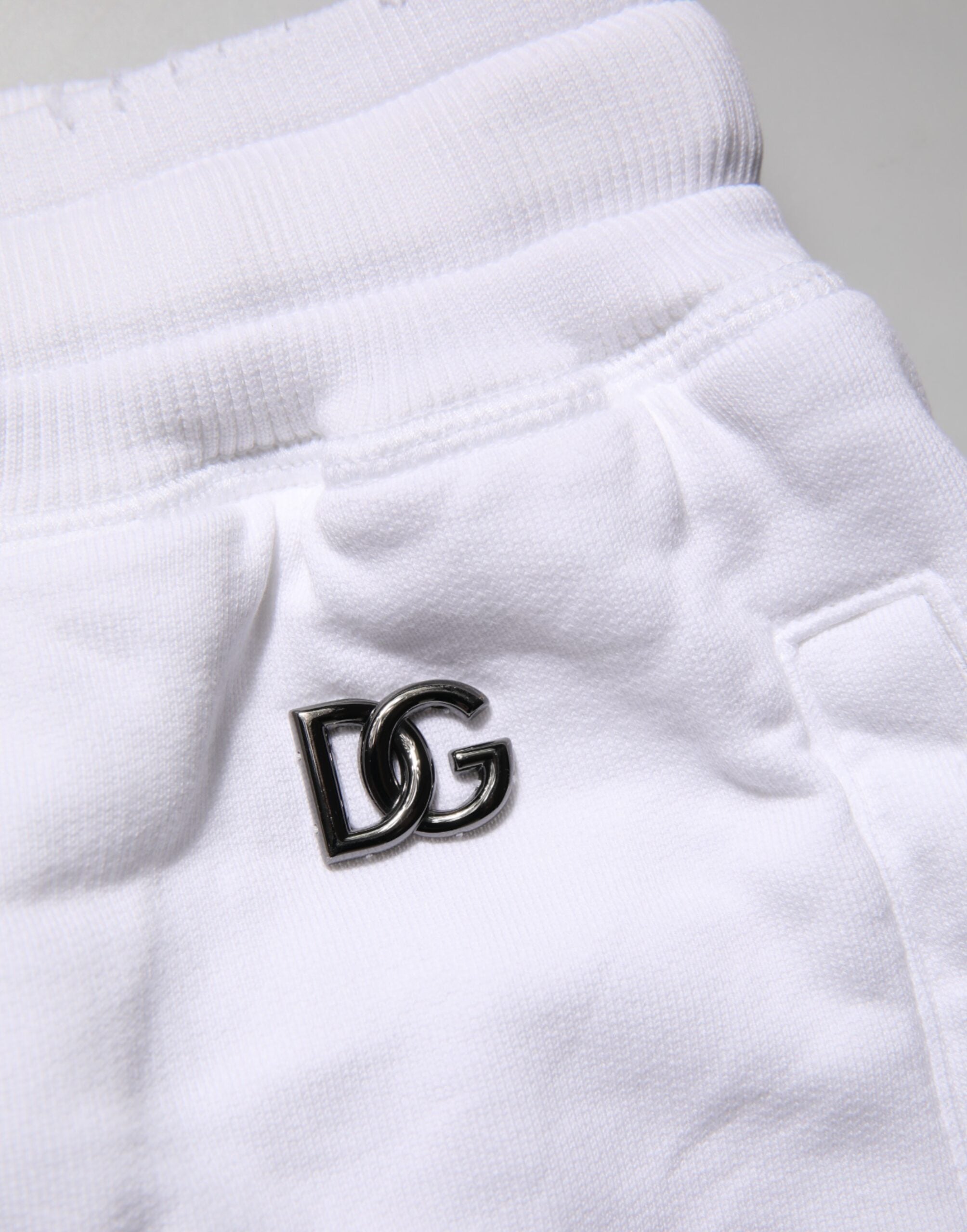 Vita, slitna, medelhöga, casual bermudashorts