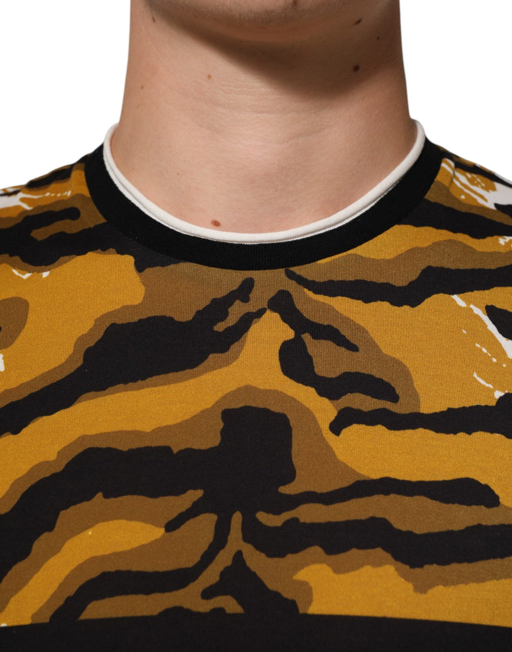 Flerfarget leopard palmeblad herre t-skjorte med rund hals