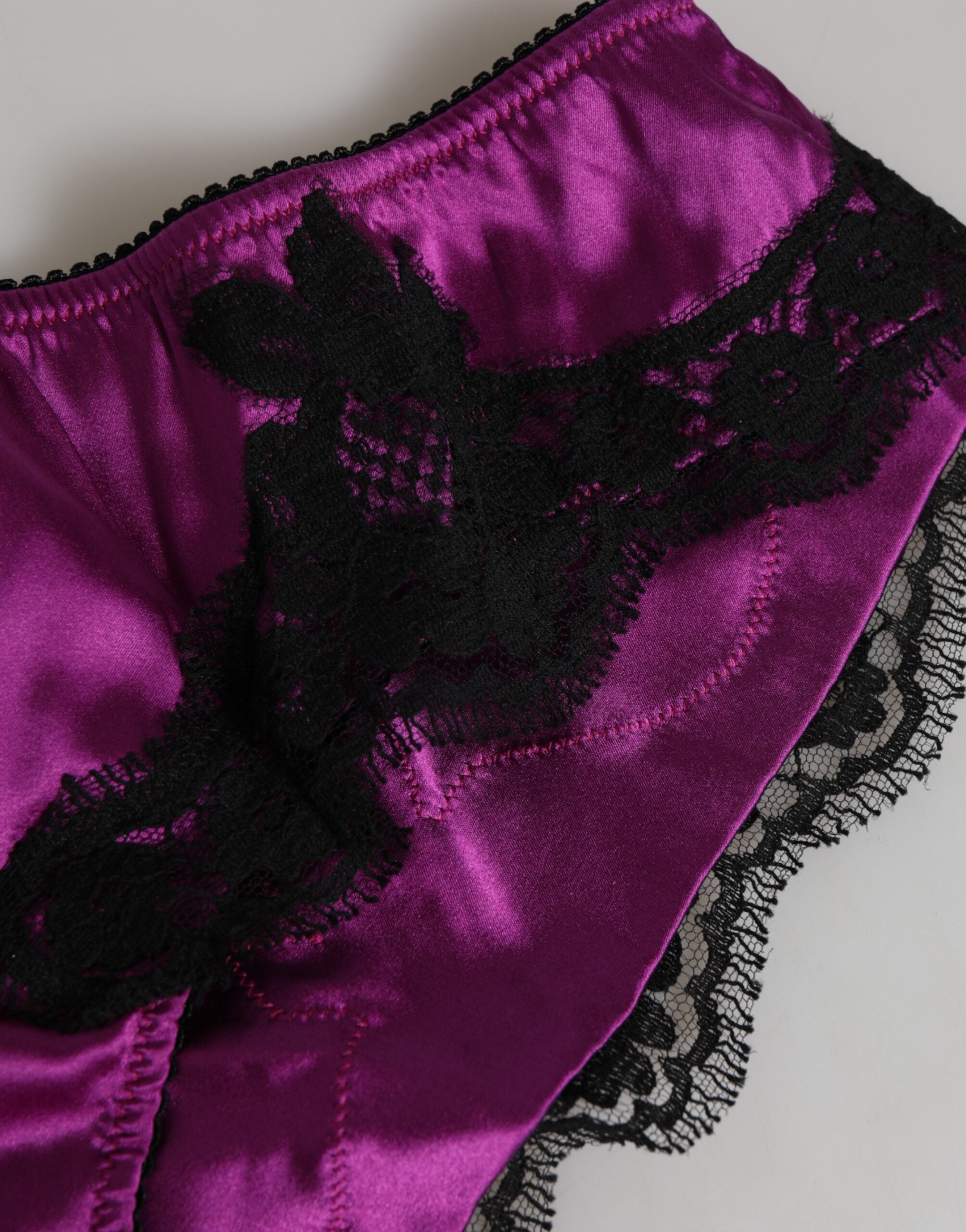 Lila siden-satin blommig spets trosa underkläder