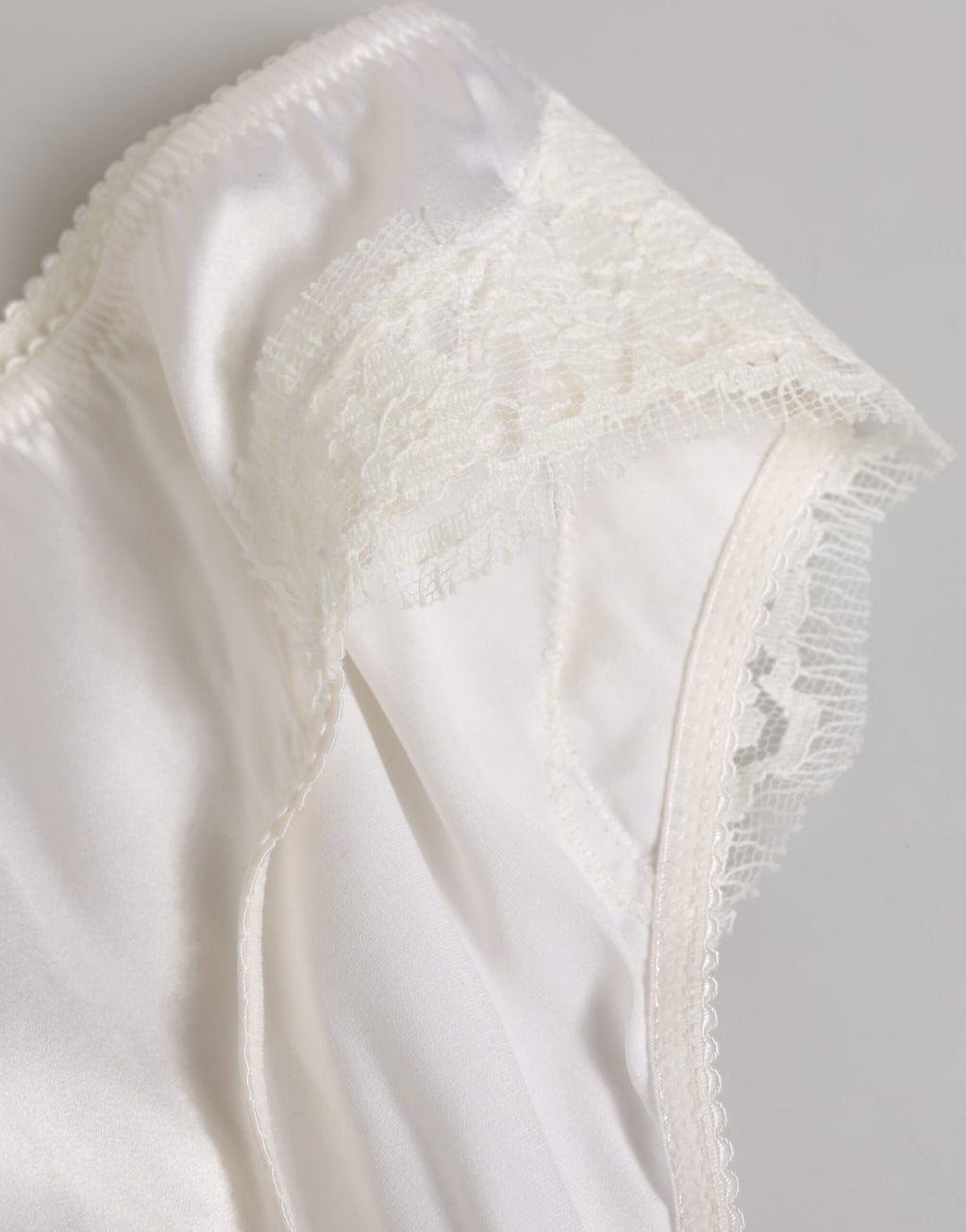 Vita siden-satin blommiga spets trosor underkläder