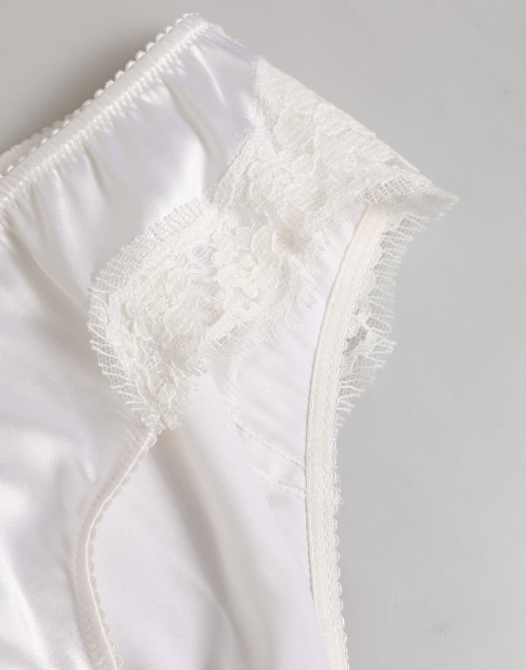 Vita siden-satin blommiga spets trosor underkläder