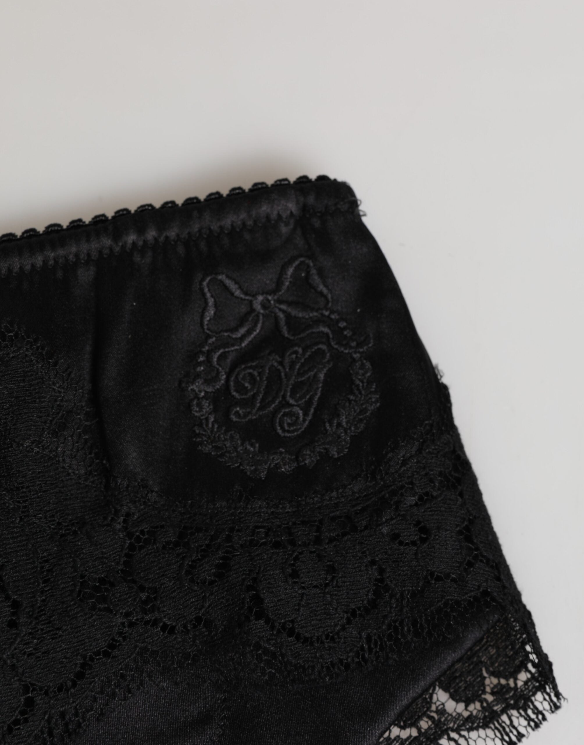 Svarta siden-satin blommiga spets trosor underkläder