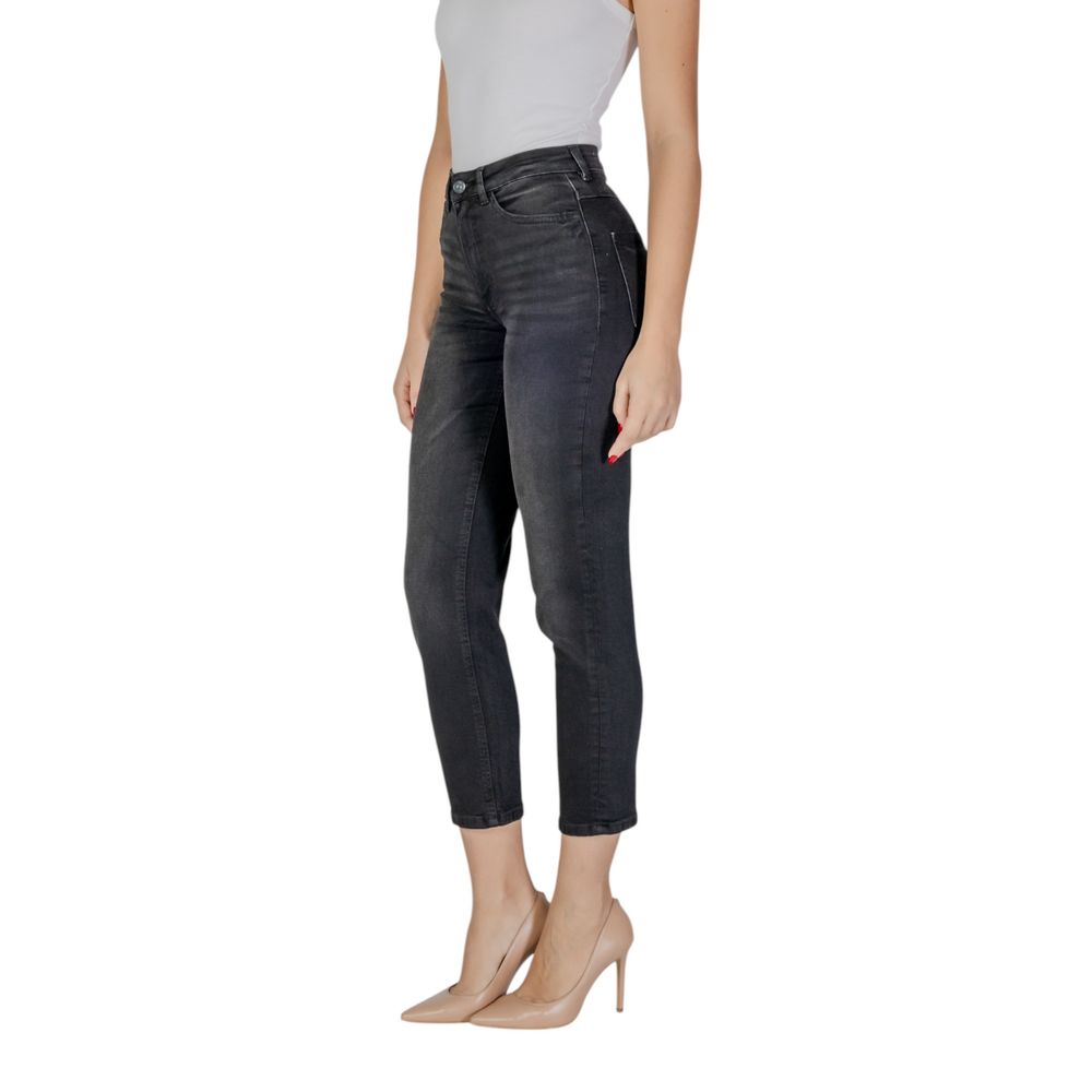 Svarta bomullsmomjeans