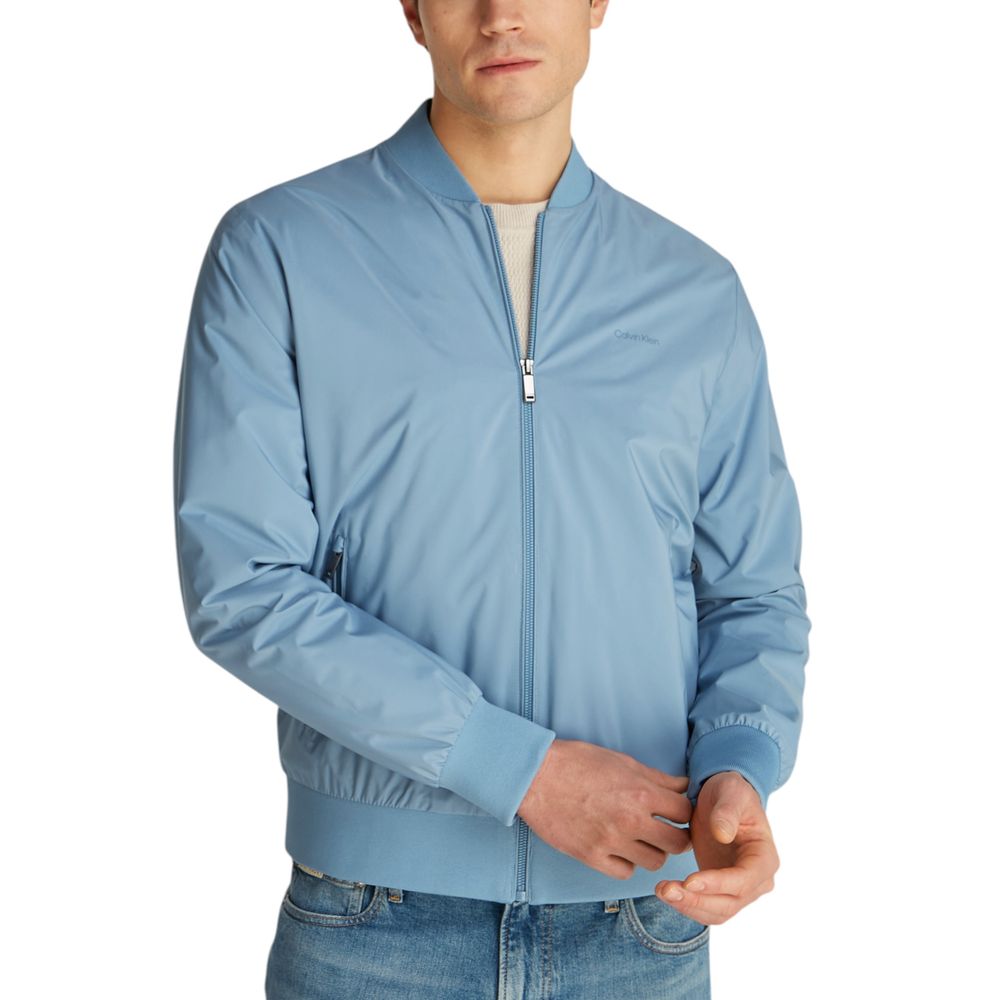 Lyseblå jakker og kåper i resirkulert polyester