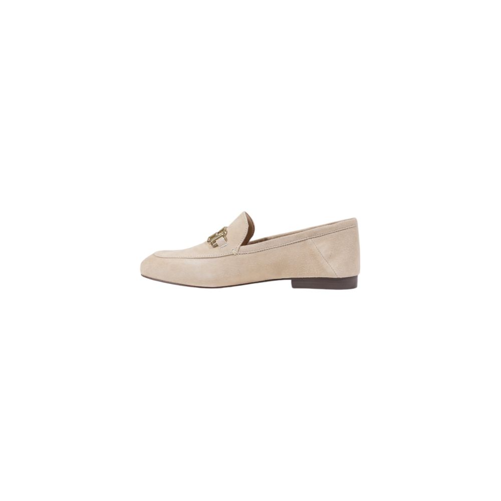 Beige skinnplattform