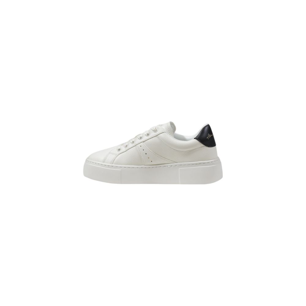 Svarta polyestersneakers