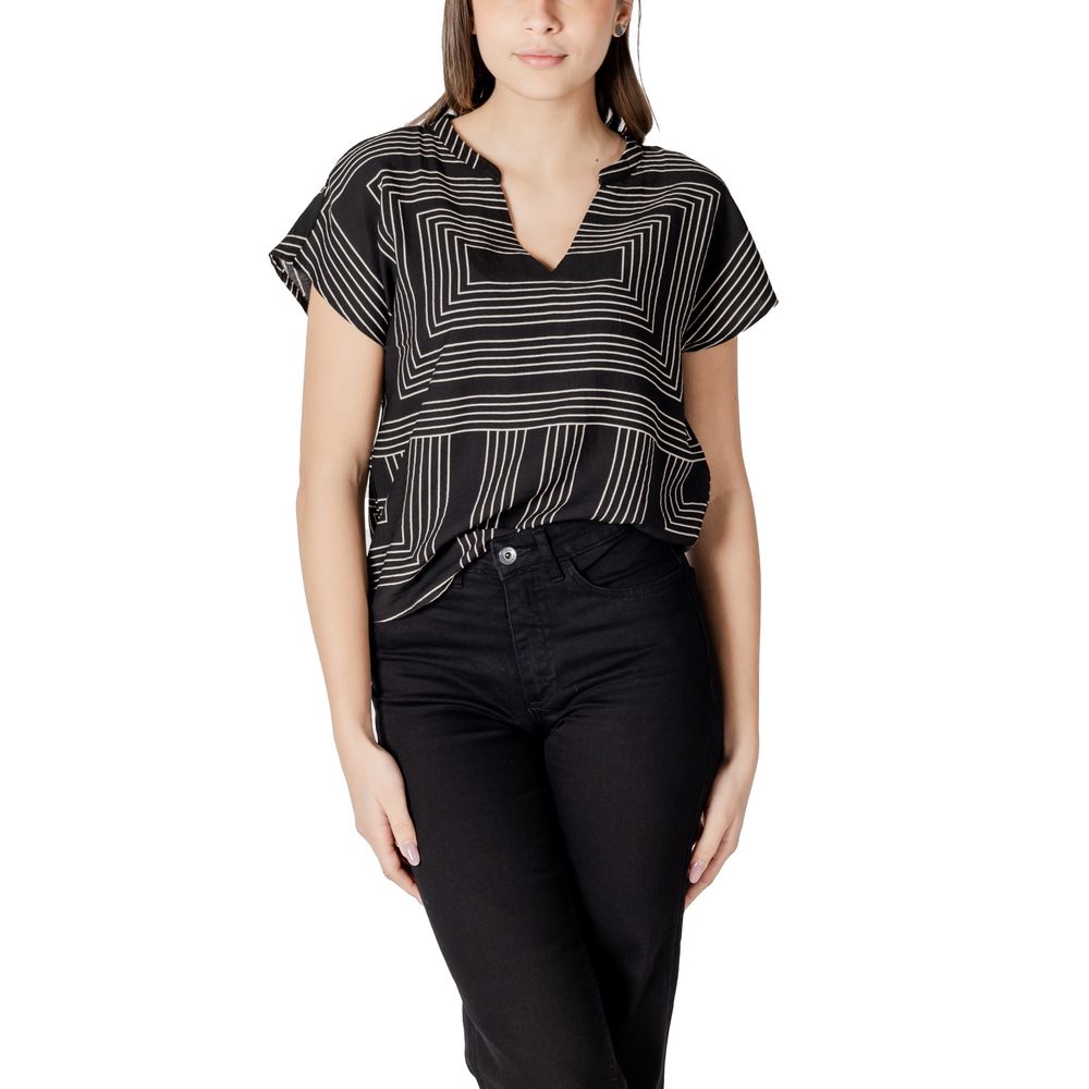 Svart viskos t-shirt