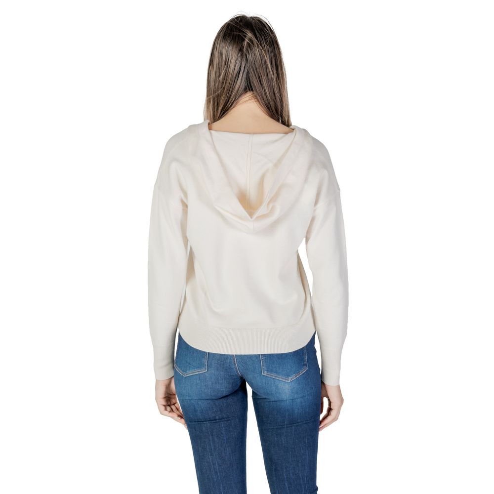 Cream Viscose Sportswear