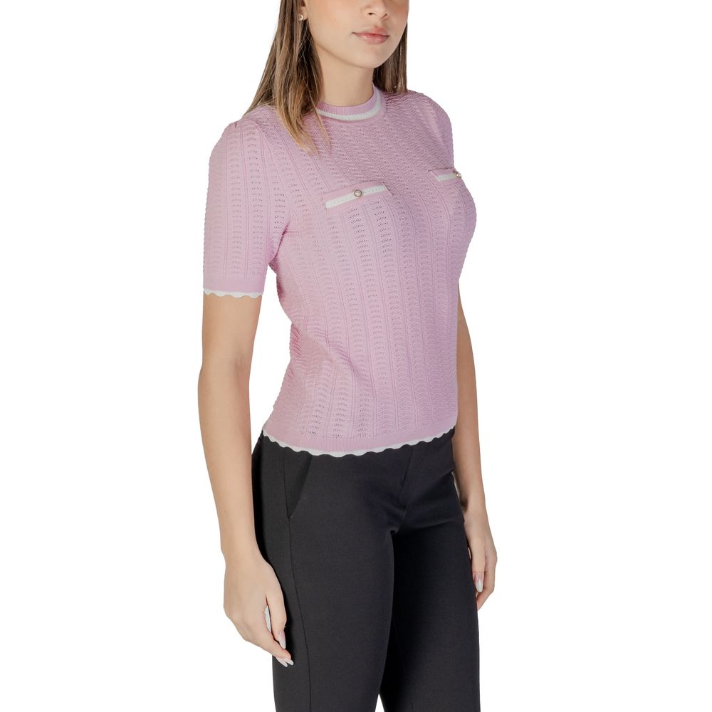 Flerfarget genser i resirkulert polyester