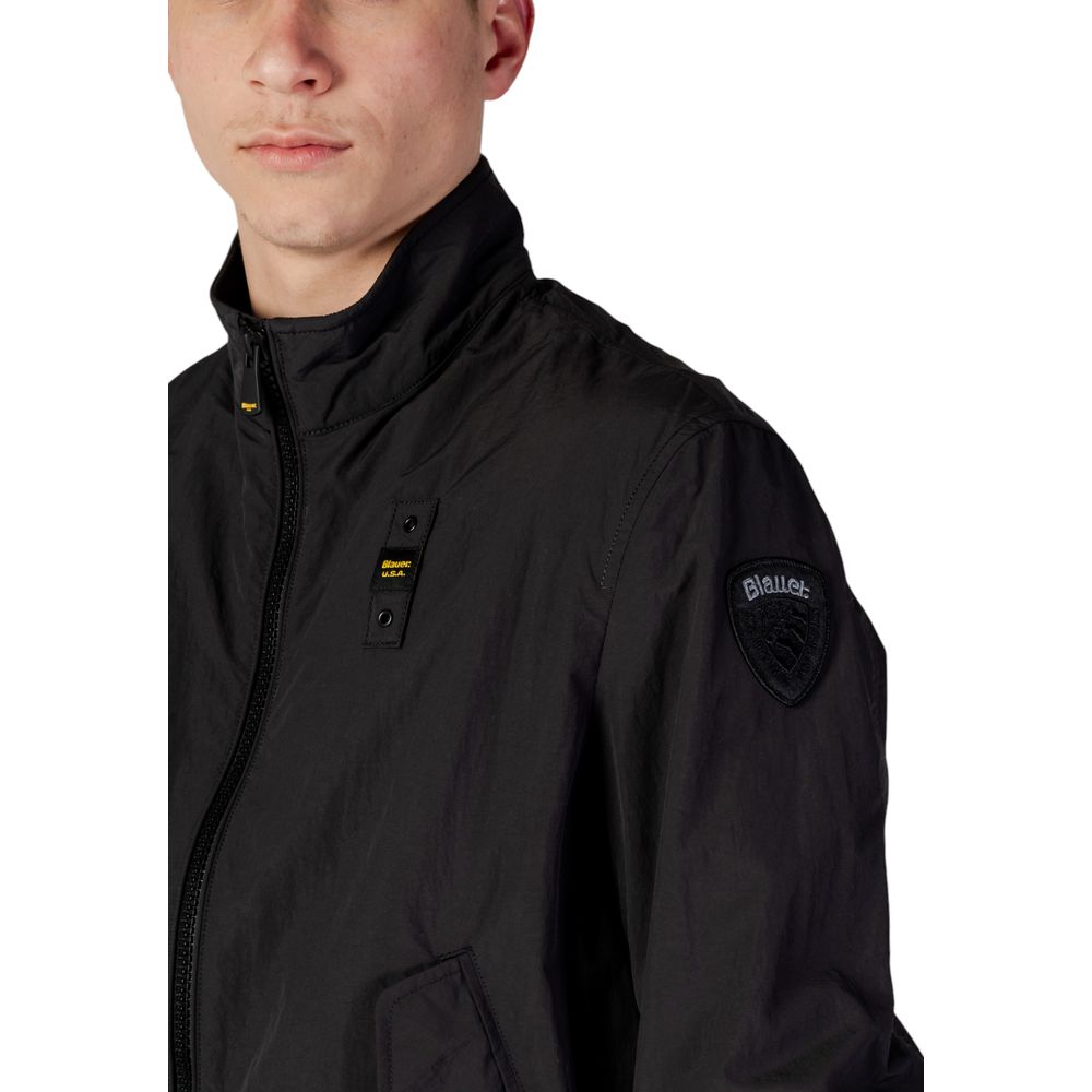 Svarta polyamidjackor och kappa