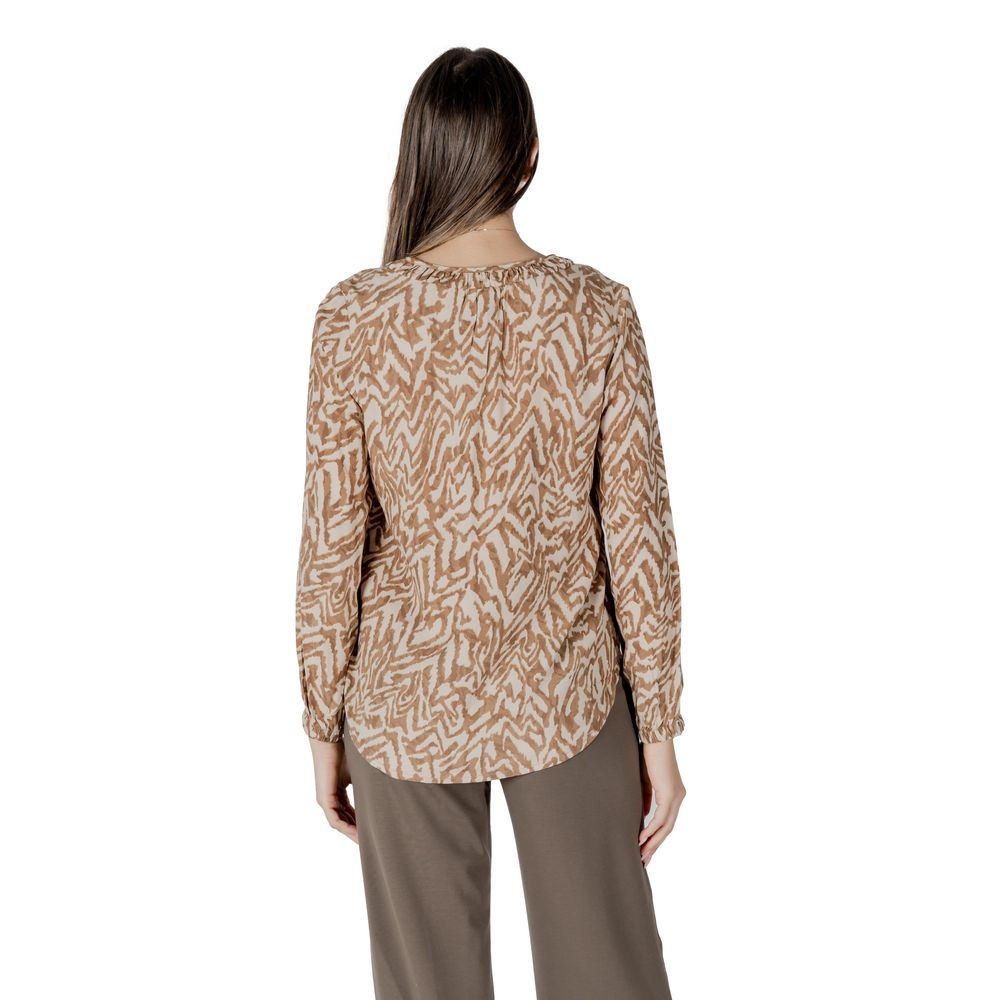 Beige viskosblus
