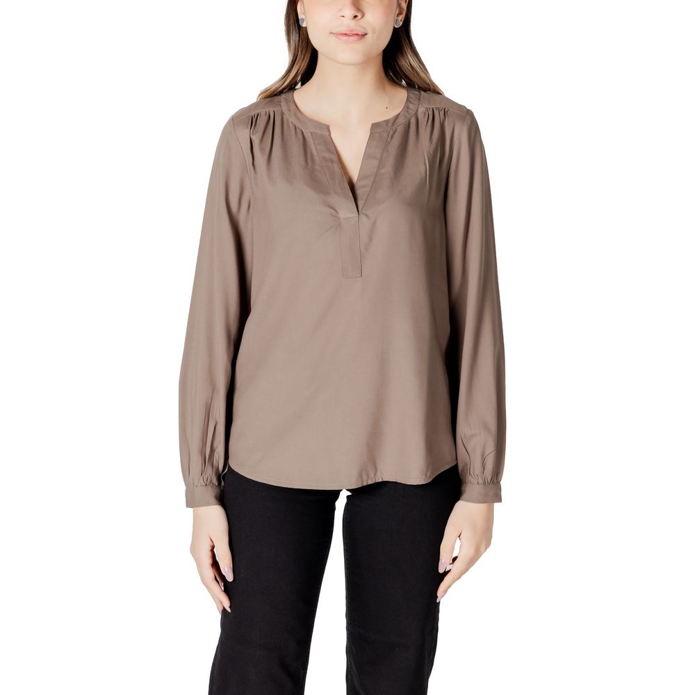 Beige viskosblus